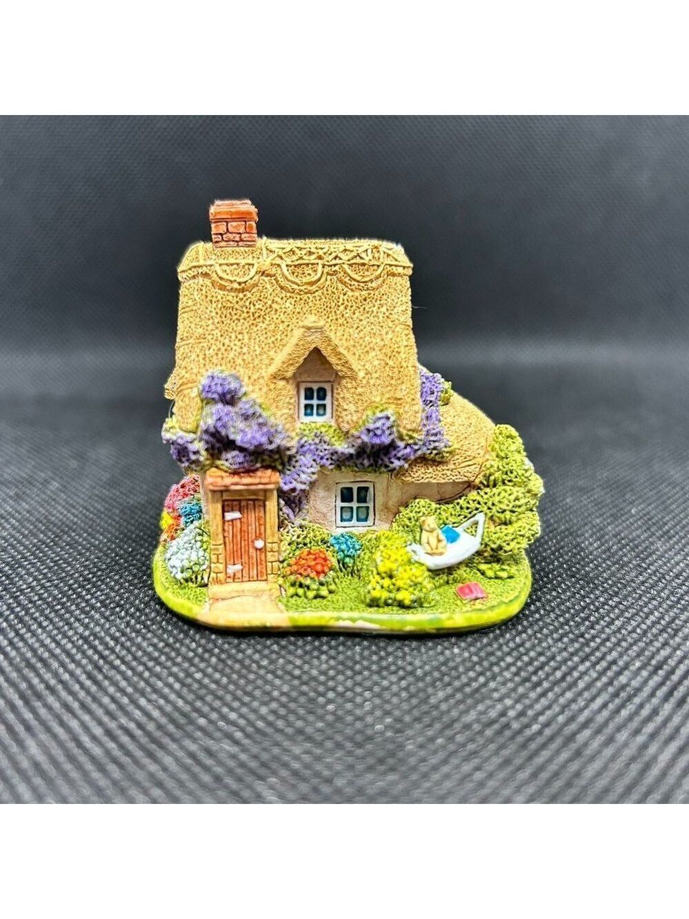 Lilliput Lane “Dreamcatcher” collectible cottage